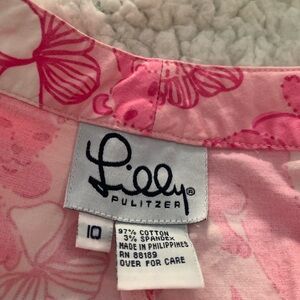 Lilly Pulitzer Pink Floral Capries.